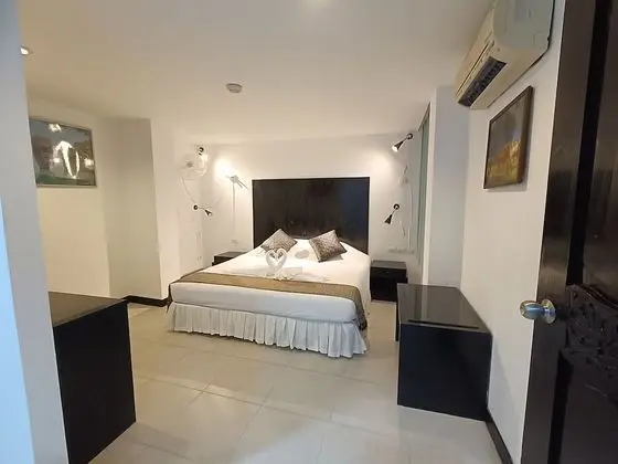 Standard Tek Büyük Yataklı Oda