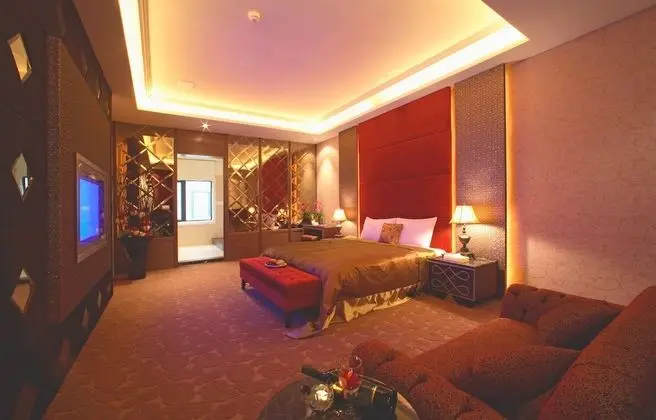 Design Tek Büyük Yataklı Oda, 1 Büyük (Queen) Boy Yatak