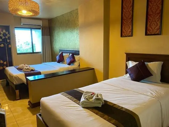 Triple Room