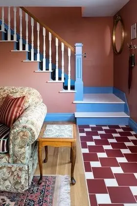 Fran's Flat