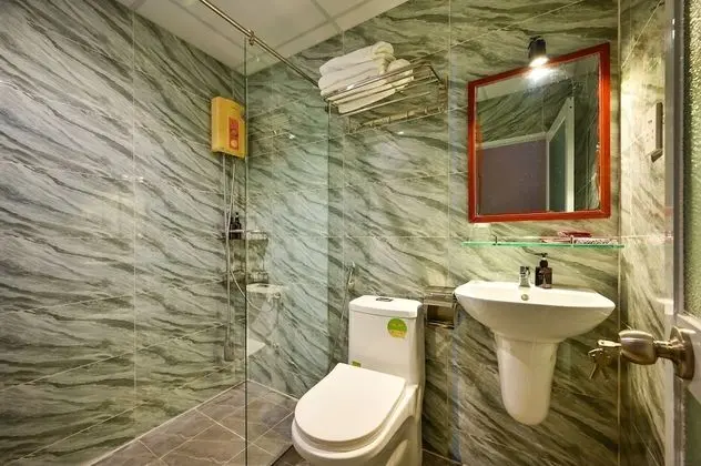 Superior Tek Büyük Yataklı Oda (Window)