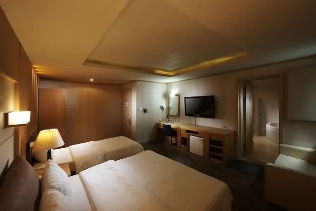 Twin Plus Room
