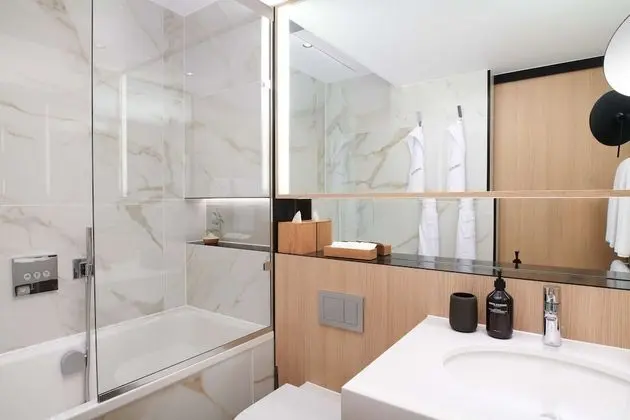 Deluxe Tek Büyük veya İki Ayrı Yataklı Oda, Balkon