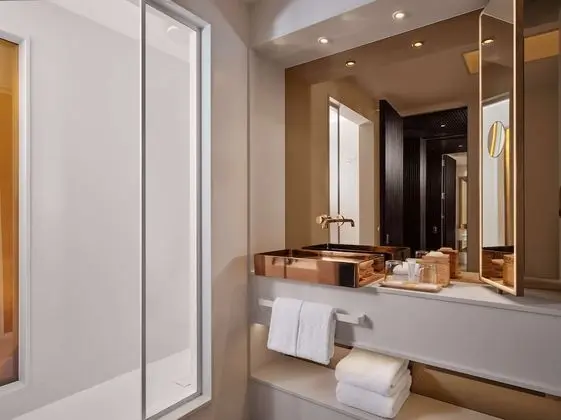 Premium Oda, 1 En Büyük (King) Boy Yatak (Premium Room)