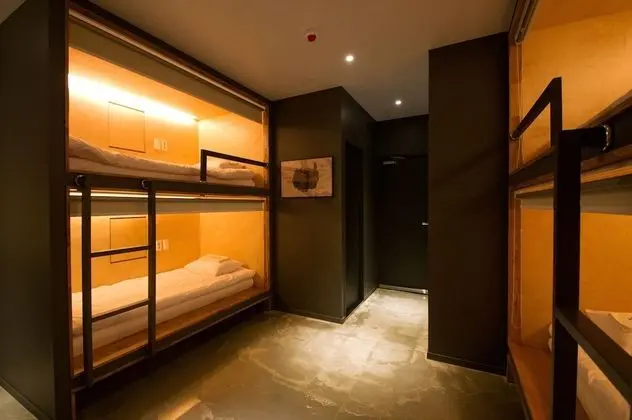 Ortak Ranzalı Oda, Sadece erkekler için (4 Beds)