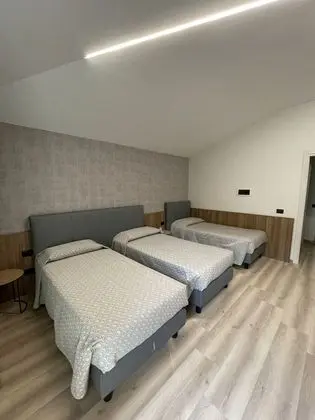 Üç Kişilik Oda