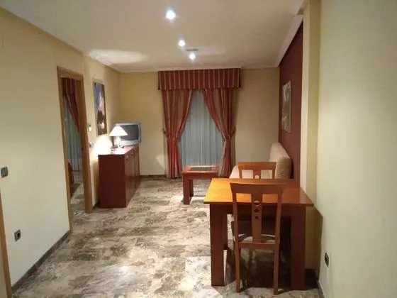 Dört Kişilik Oda, Balkon, Dağ Manzaralı