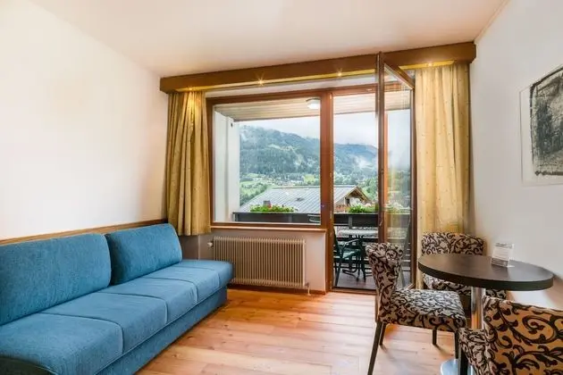 Family Oda, Balkon, Dağ Manzaralı