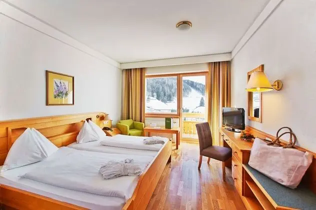 Standard Tek Büyük Yataklı Oda, Balkon, Dağ Manzaralı