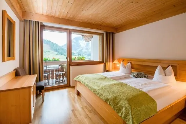 Standard Tek Büyük Yataklı Oda, Balkon, Dağ Manzaralı