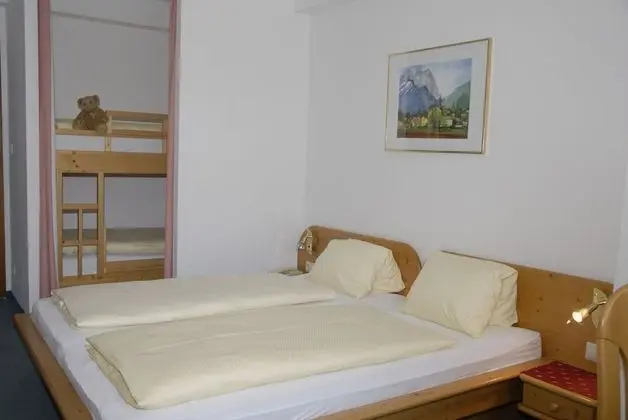 Family Dört Kişilik Oda, Dağ Manzaralı