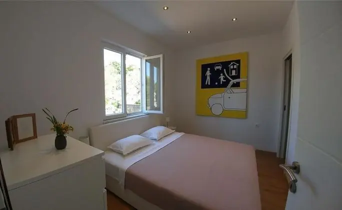 Apart Daire, 1 En Büyük (King) Boy Yatak ve Çekyat, Deniz Manzaralı