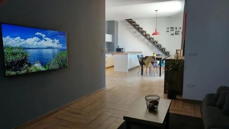 Apart Daire, 1 En Büyük (King) Boy Yatak ve Çekyat, Deniz Manzaralı