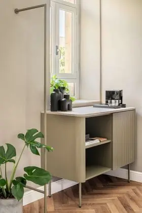 Queen Balcony Room