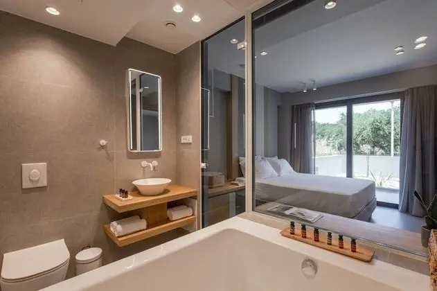 Noemie Luxury Suite 101