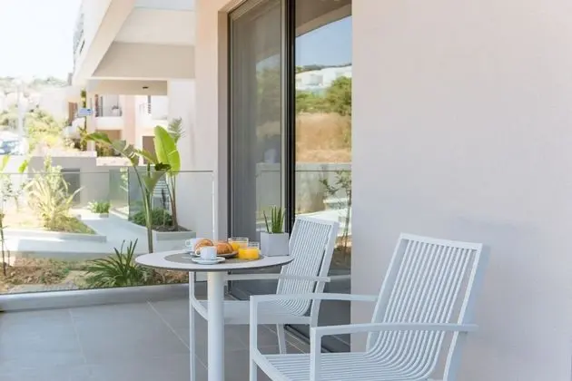 Noemie Luxury Suite 101