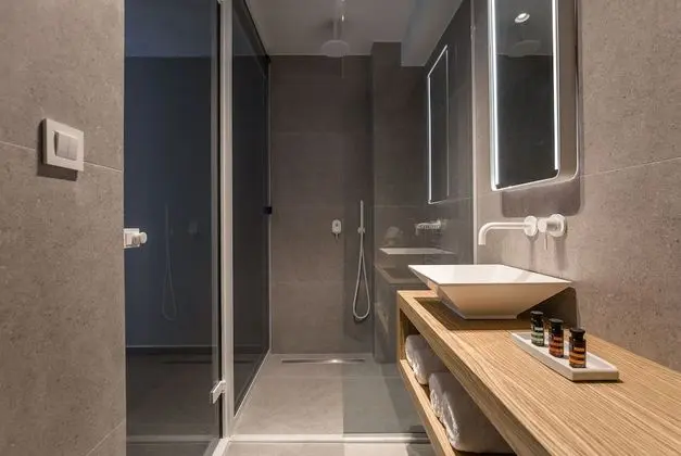 Noemie Luxury Suite 103