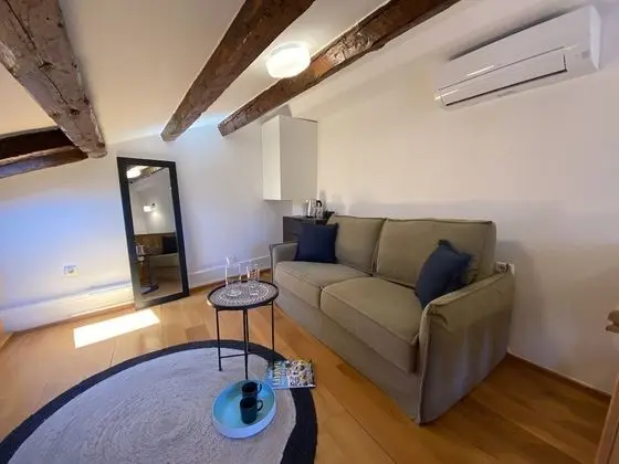 City Süit, 1 Büyük (Queen) Boy Yatak ve Çekyat