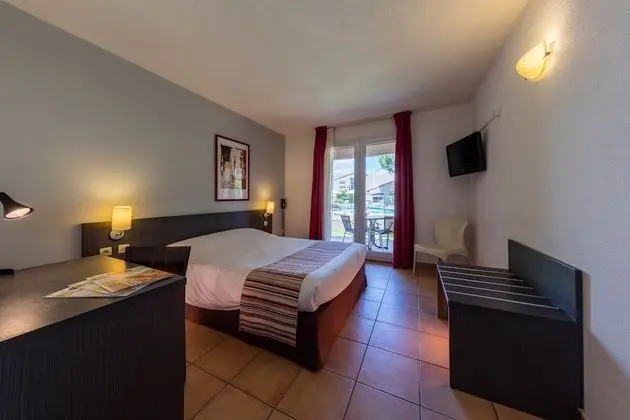 Standard Tek Büyük veya İki Ayrı Yataklı Oda