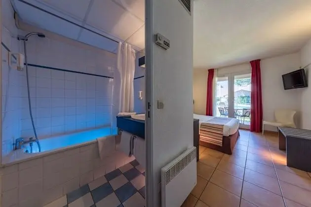 Standard Tek Büyük veya İki Ayrı Yataklı Oda