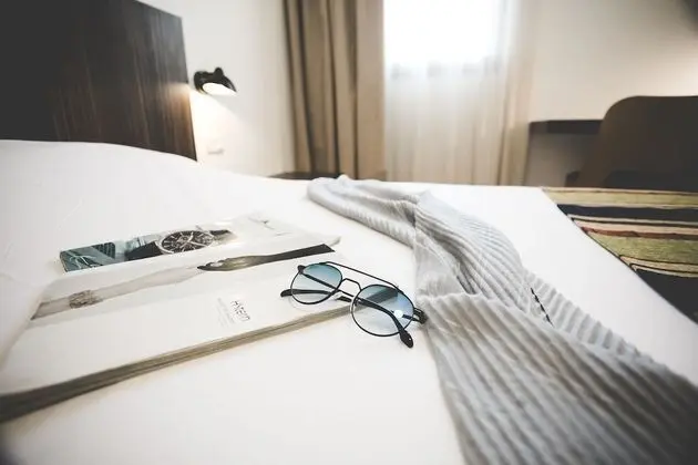 Basic Tek Büyük Yataklı Oda