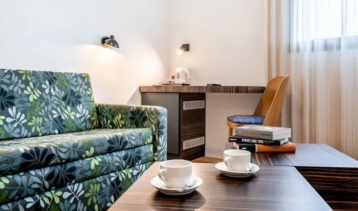 Family Tek Büyük Yataklı Oda