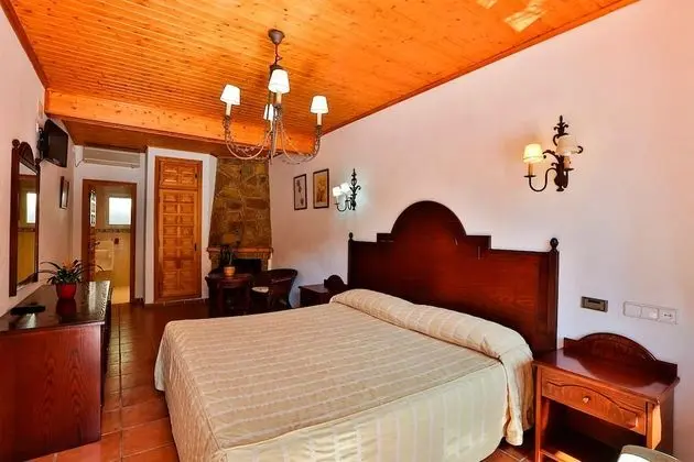 Tek Büyük Yataklı Oda