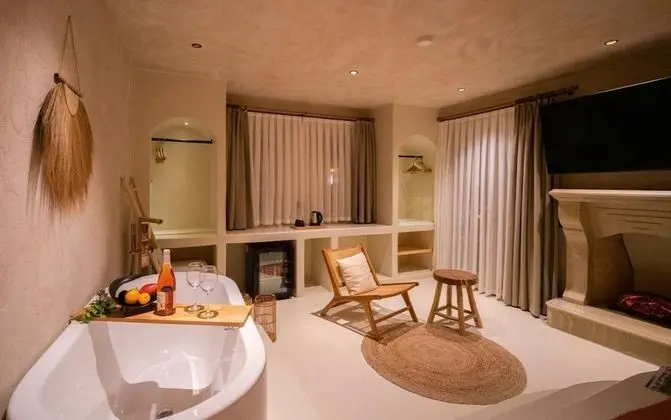 Premium Suite, Marina Manzaralı, Şömineli ve Balkonlu