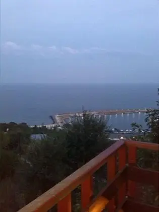 Tek Büyük Yataklı Oda, Balkon