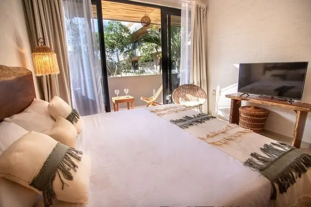 Deluxe Apart Daire, 1 En Büyük (King) Boy Yatak ve Çekyat, Havuz Manzaralı, Kule