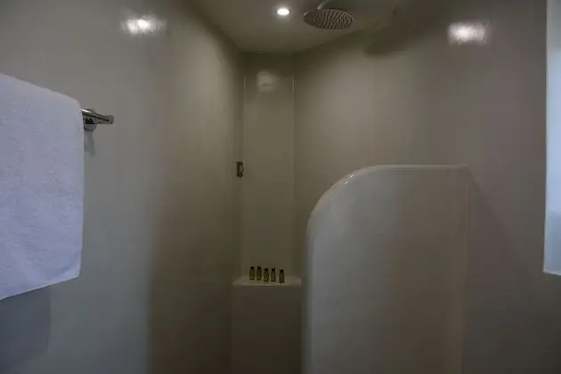 Comfort Oda, Havuz Manzaralı