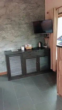 Üç Kişilik Oda