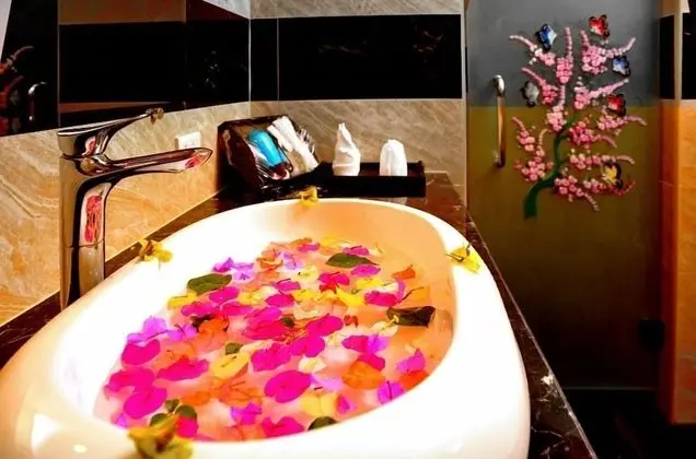 Deluxe Tek Büyük Yataklı Oda, Sigara İçilmez, Özel Banyo