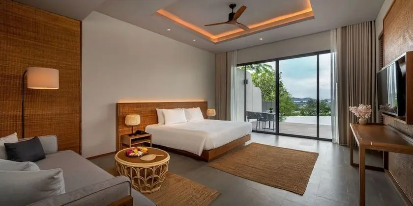 Hill Villa King