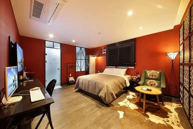 Deluxe Tek Büyük Yataklı Oda