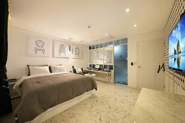 Standard Tek Büyük Yataklı Oda