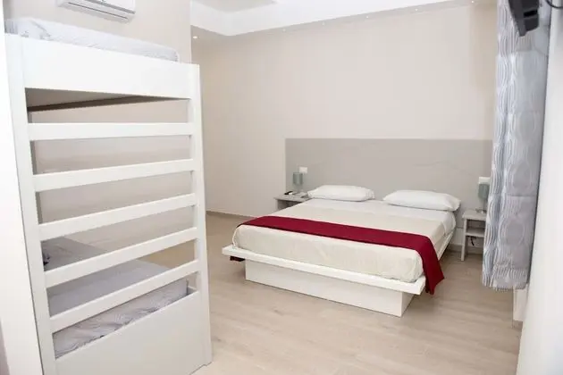 Family Süit, Birden Çok Yatak, Balkon (Vesuvio)