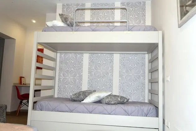 Family Süit, Birden Çok Yatak, Balkon (Vesuvio)