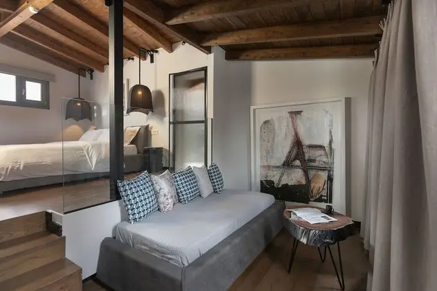 Süit (Acropolis View)