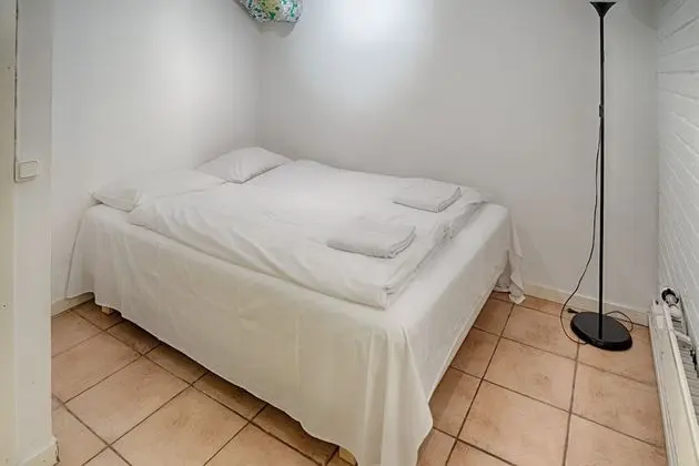Basic Tek Büyük Yataklı Oda