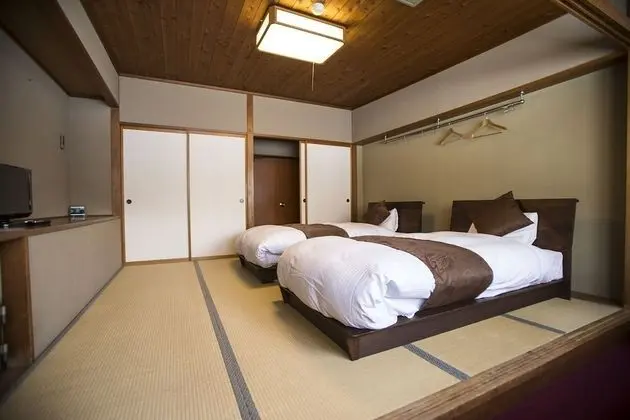 Traditional İki Ayrı Yataklı Oda (Japanese Style)