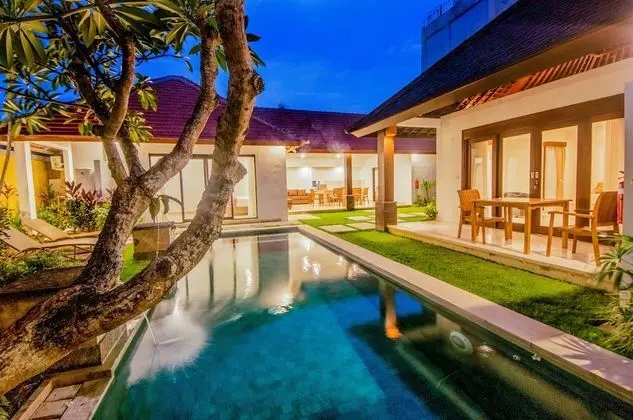 Grand Villa