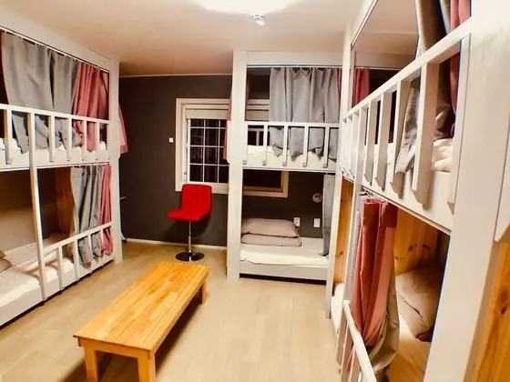 Ortak Ranzalı Oda, Sadece kadınlar için (8 people)