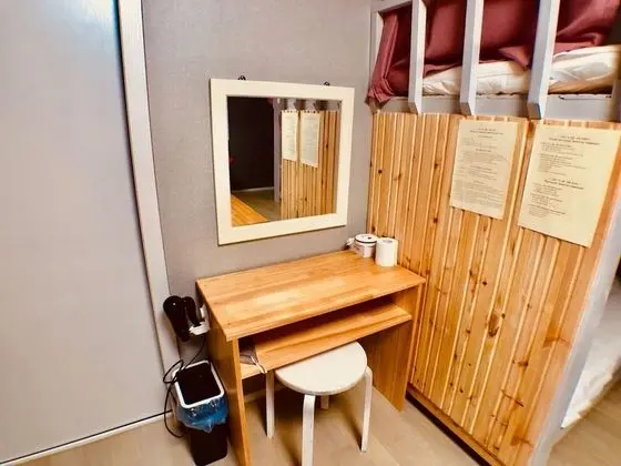 Ortak Ranzalı Oda, Sadece kadınlar için (8 people)