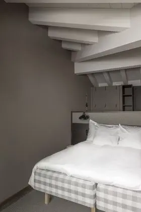 Nomad Roof L