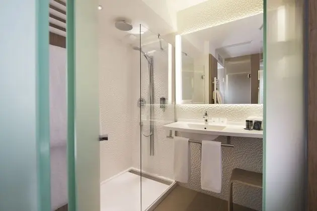 Premium Room Free WiFi & Pool Access