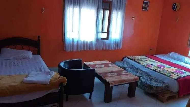 Üç Kişilik Oda