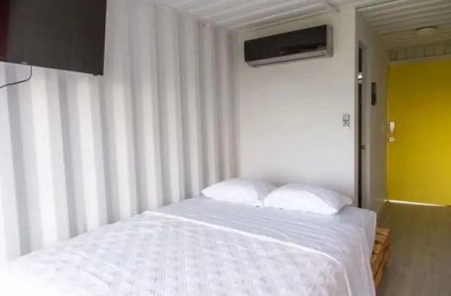 Studio, 1 Queen Bed, Beachfront view