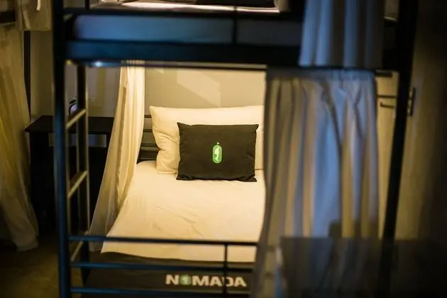 FEMALE DORM | SHARED ROOM | SHARED BATHROOMS