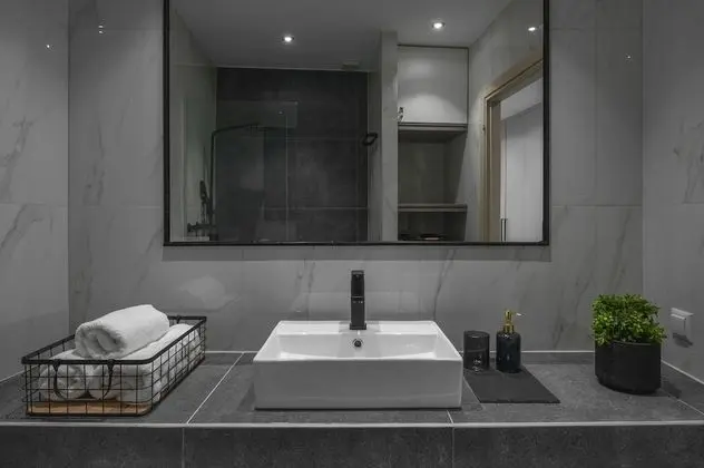 City Double Room (Solo)